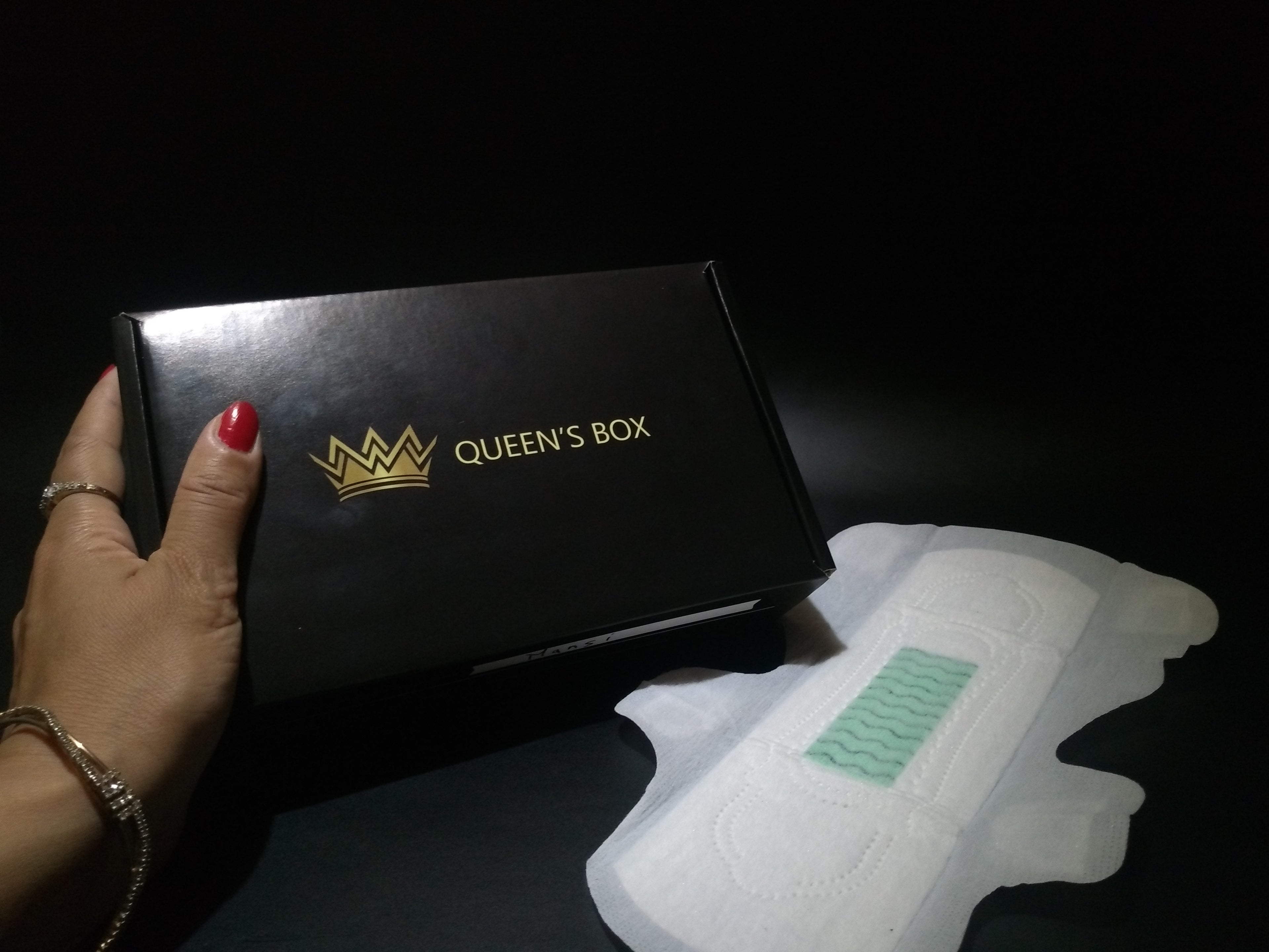 100% Organic - 8 Pads Box + 2 Panty Liners(Free)